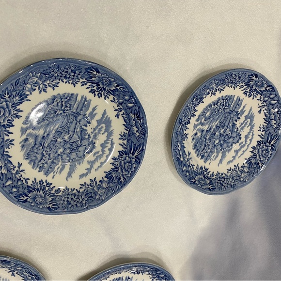 Five olde Staffordshire 5 1/2 inch saucers - Picture 2 of 11